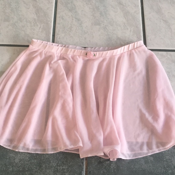 Danskin Other - Girls ballet pink sheer dance skirt